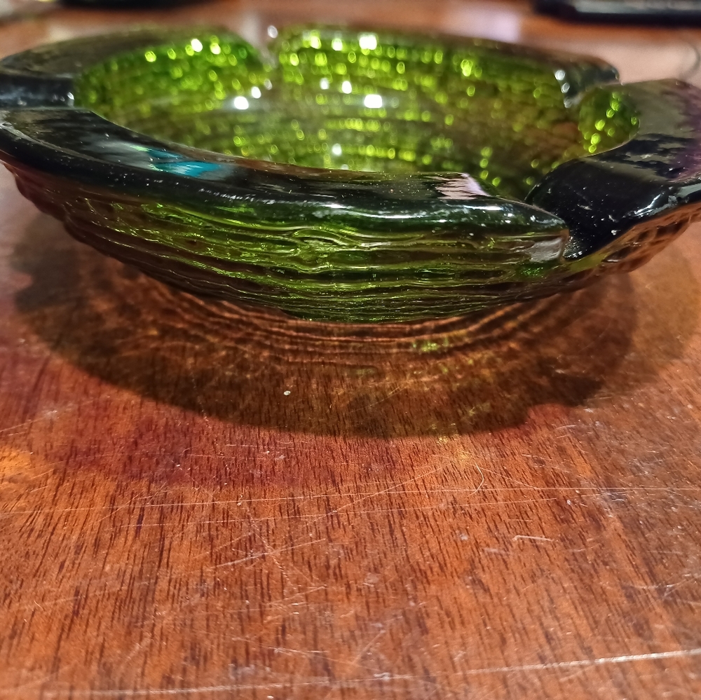 Ashtray - Picture 2 of 3